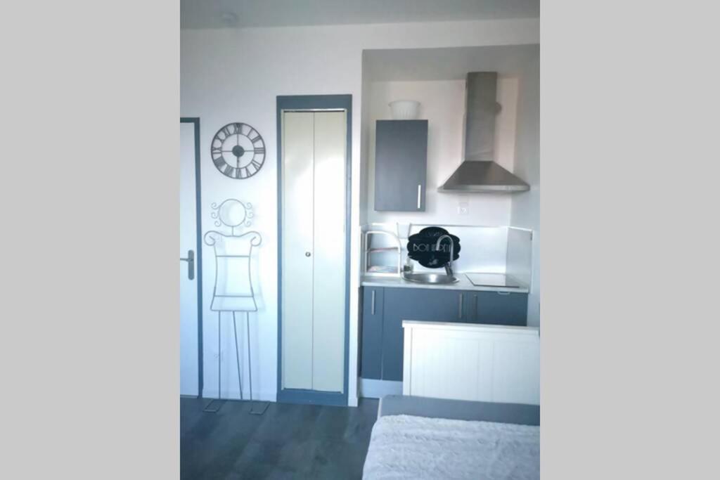 Ferienwohnung Studio Vue Mer 180° A 200 M De La Plage En Normandie +Parking Courseulles-sur-Mer Exterior foto