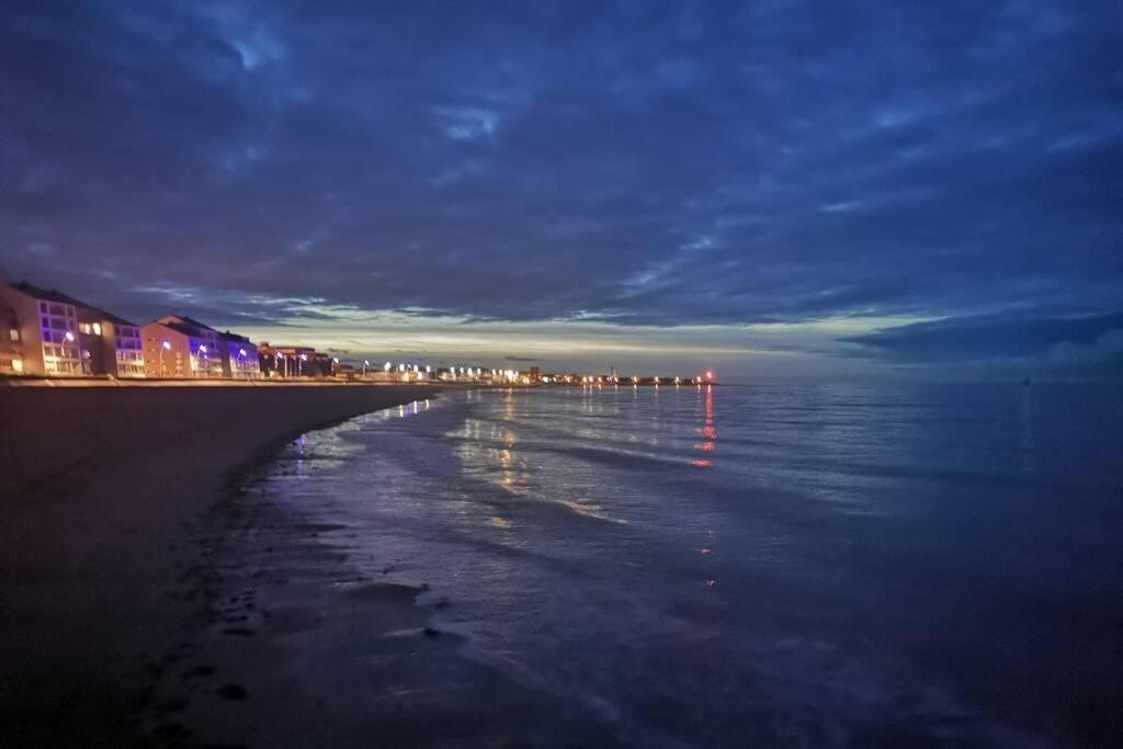 Ferienwohnung Studio Vue Mer 180° A 200 M De La Plage En Normandie +Parking Courseulles-sur-Mer Exterior foto